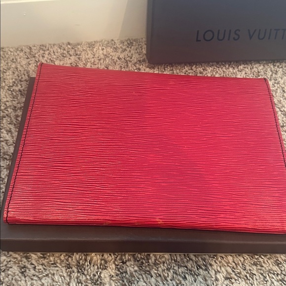 Louis Vuitton Vintage Red Jena Clutch with Gold Accent and Box - Picture 4 of 16